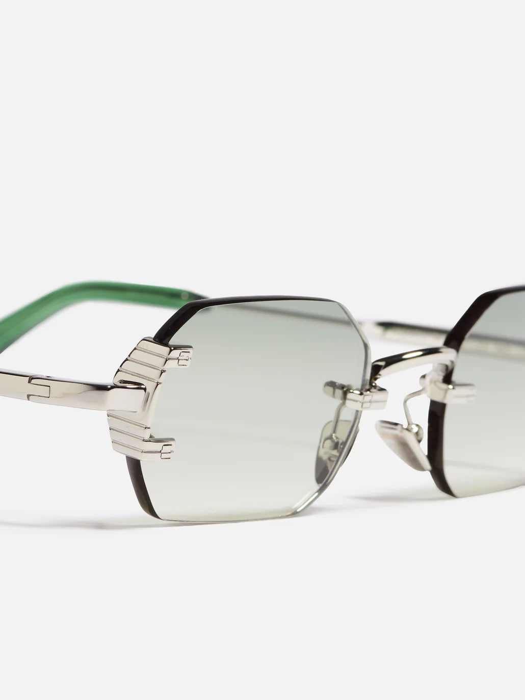 Lunette de soleil John Dalia Amaru 541