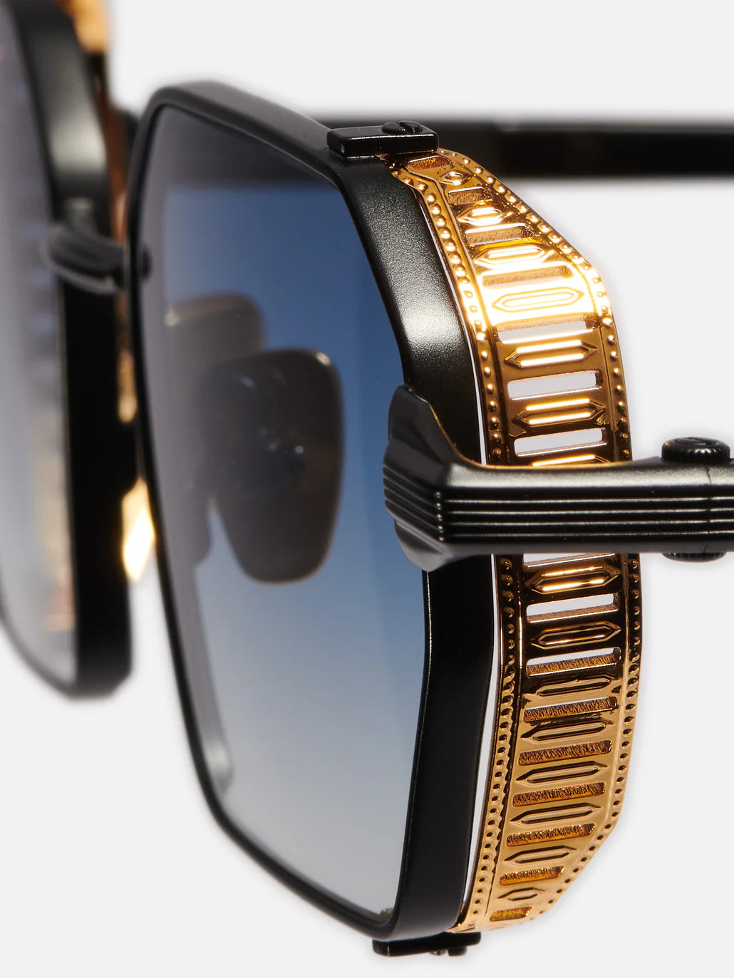 Lunette de soleil John Dalia Dennis c456